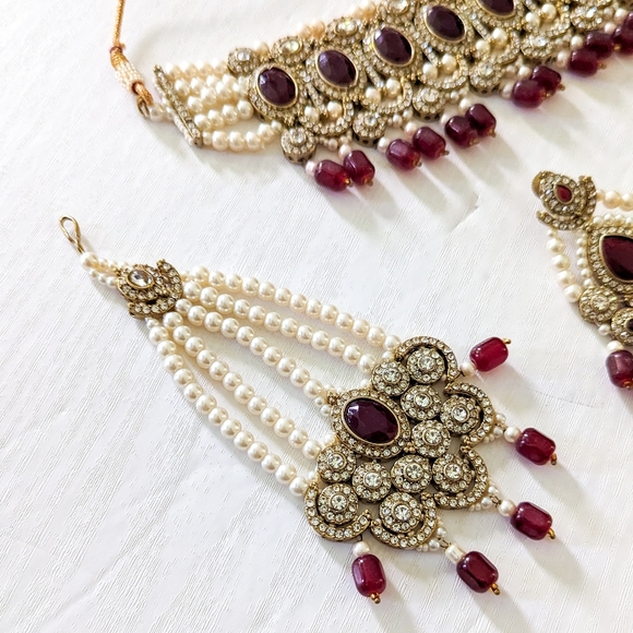 Indian Pakistani Bridal Jewelry Set, 5-Piece - Maroon / Pearl - Picture 5 of 11